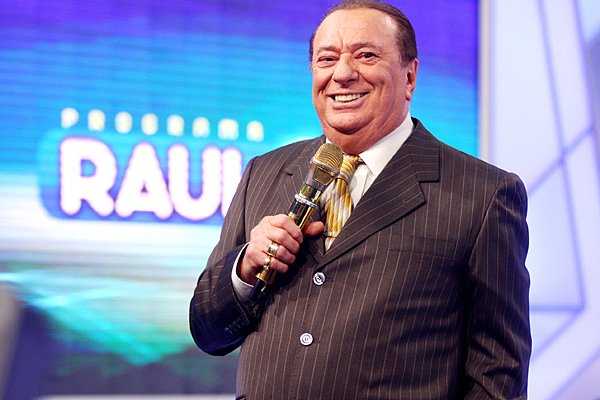 Relembre a homenagem que Raul Gil ganhou ao completar 50 anos de carreira