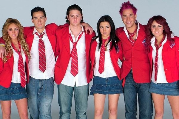 Ex-RBD está impedindo que o documentário sobre a banda saia do forno, diz produtor