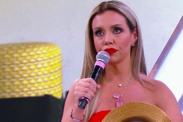 Renata Banhara não tira o chapéu para Bruna Marquezine e dispara: ´É arrogante e metidinha´