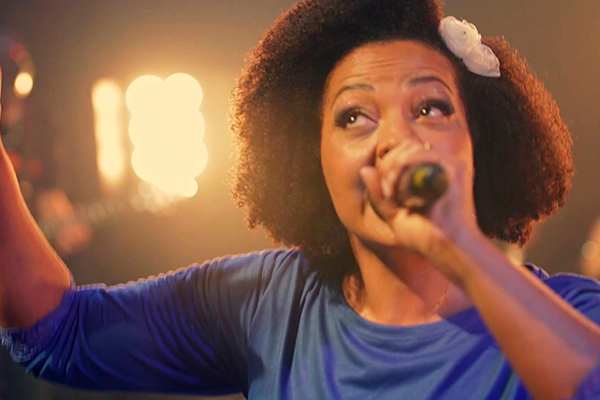 Célia Soul, irmã de Deise Cipriano, emociona fãs com homenagem