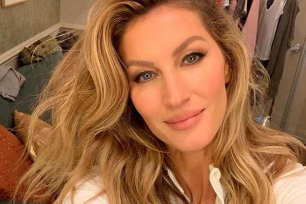 Nos Estados Unidos, Gisele Bündchen é acusada de ser uma bruxa 