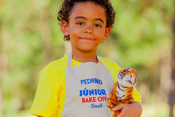 Júnior Bake Off Brasil: saiba mais sobre Pedrinho