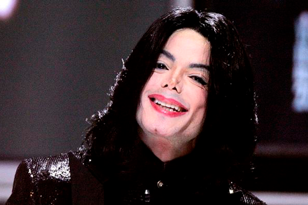 Família de Michael Jackson processa HBO após documentário polêmico