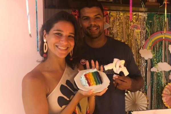 Grávida, ex-nadadora Joanna Maranhão rebate ofensa sobre chá de revelação