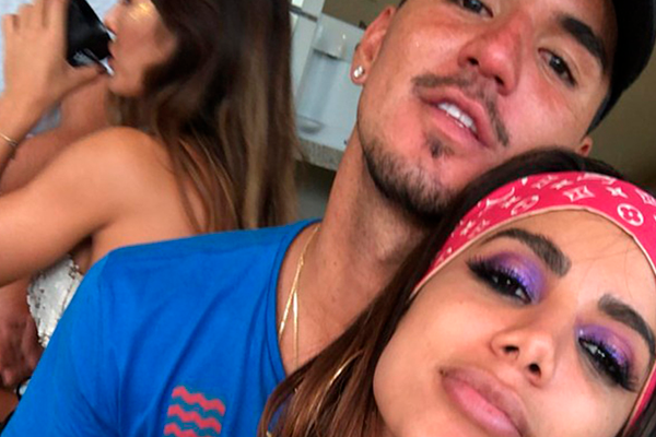 David Brazil faz vídeo sensual de Anitta e manda recado para Gabriel Medina
