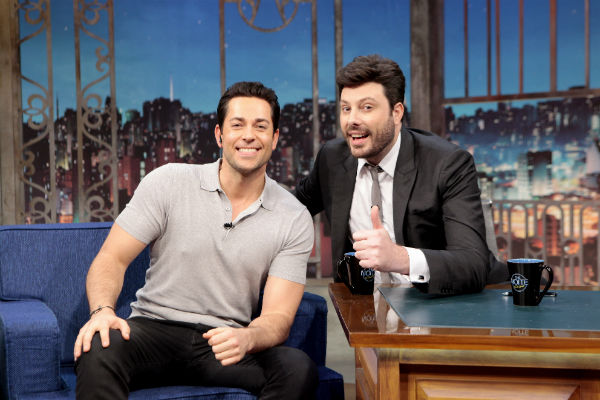 Zachary Levi conversa com Danilo Gentili sobre “Shazam!” nesta terça
