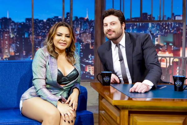 Danilo Gentili recebe Márcia Fellipe no The Noite de hoje!