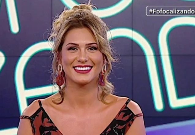 Lívia Andrade se emociona com convite especial; confira!
