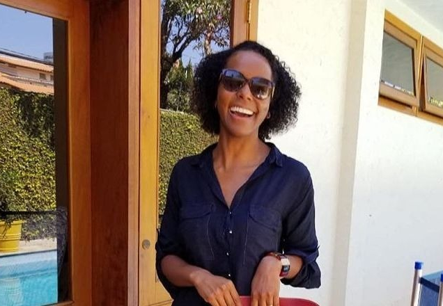 Em foto rara, Maju Coutinho aparece ao lado do maridão e causa furor nas redes sociais
