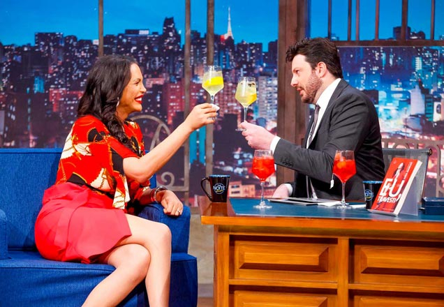 Luisa Marillac arrasa no programa e experimenta ótimos drinks