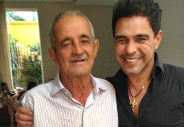 Zezé di Camargo vai às lágrimas ao falar do estado de saúde do pai e revela momento íntimo