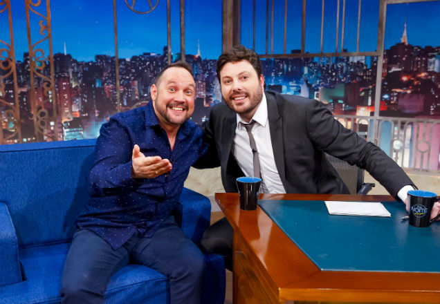 Robson Bailarino faz imitações inusitadas no The Noite!