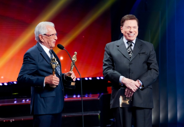 Carlos Alberto e Silvio Santos no Troféu Imprensa