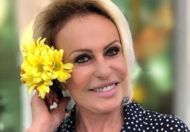 Irritada, Ana Maria Braga desabafa ao vivo sobre boatos de sua saída da TV