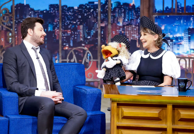 Sylvia Massari conversa com Danilo Gentili no The Noite