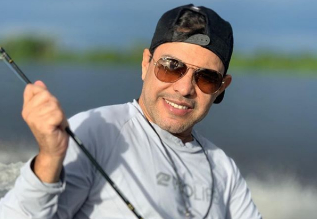 Zezé Di Camargo fala sobre cirurgia para ter mais um filho