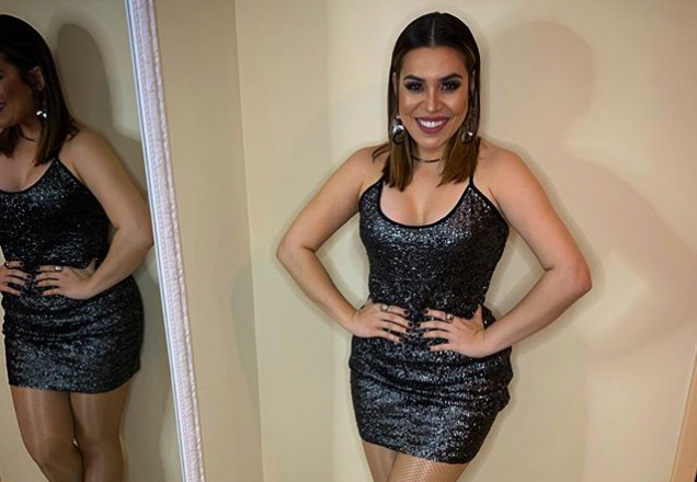 Naiara Azevedo muda radicalmente e fica totalmente loira