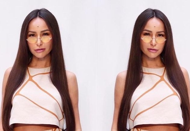 Exclusivo! Em evento luxuoso, Sabrina Sato brilha e fala sobre figurino fashion de Zoe