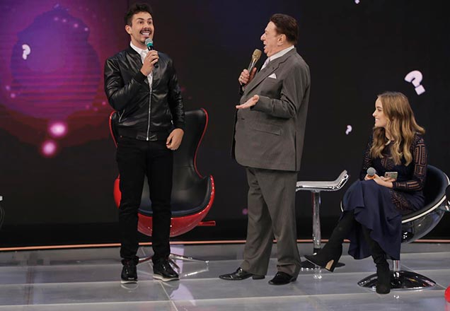 Raul Gil recebe Carlinhos Maia e exibe grande final de Shadow Brasil