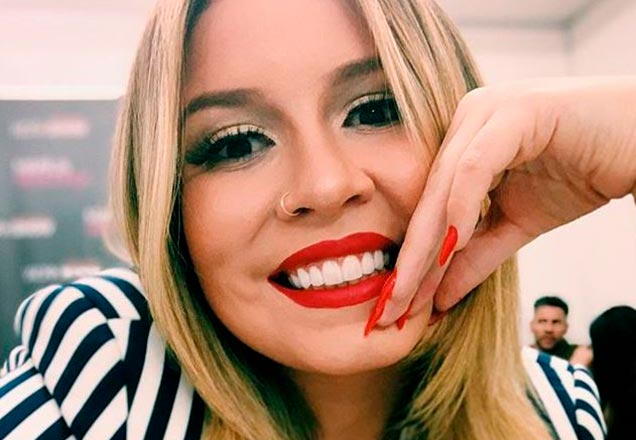 Da coxia, namorado de Marília Mendonça prestigia show da cantora