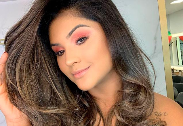 Mileide Mihaile fica em observação após passar por procedimento cirúrgico