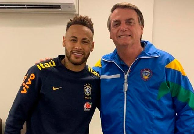 Neymar recebe visita de Bolsonaro em hospital após ser lesionado