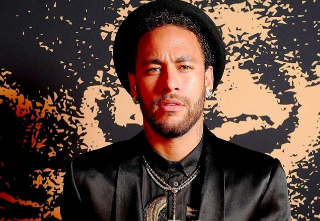 Neymar mostra detalhes da lesão e faz desabafo sobre polêmica