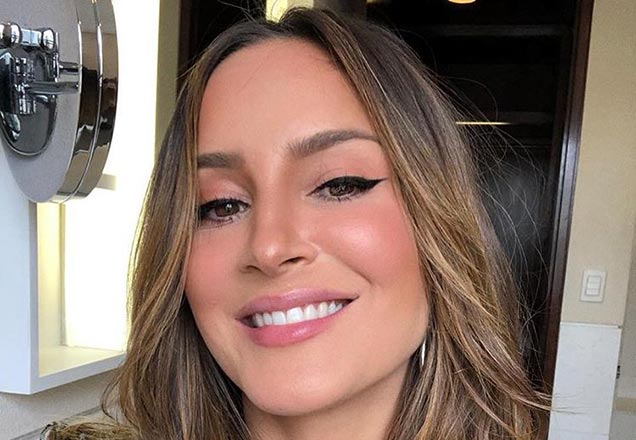 Claudia Leitte mostra pela primeira vez o rostinho de sua filha