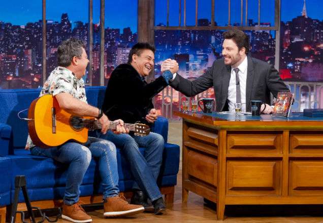 Cesar e Paulinho levam sertanejo para o The Noite de terça-feira