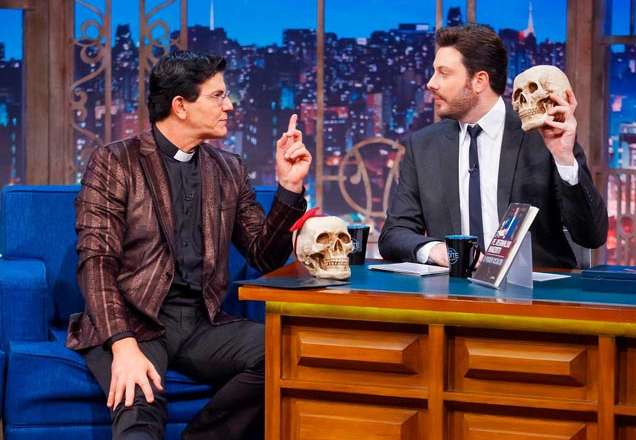 The Noite recebe Padre Reginaldo Manzotti e grupo 3030 nesta segunda