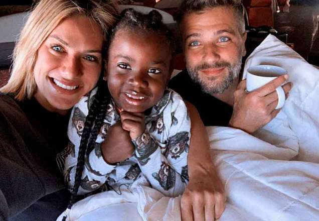 Giovanna Ewbank e Bruno Gagliasso adotam novo filho na África