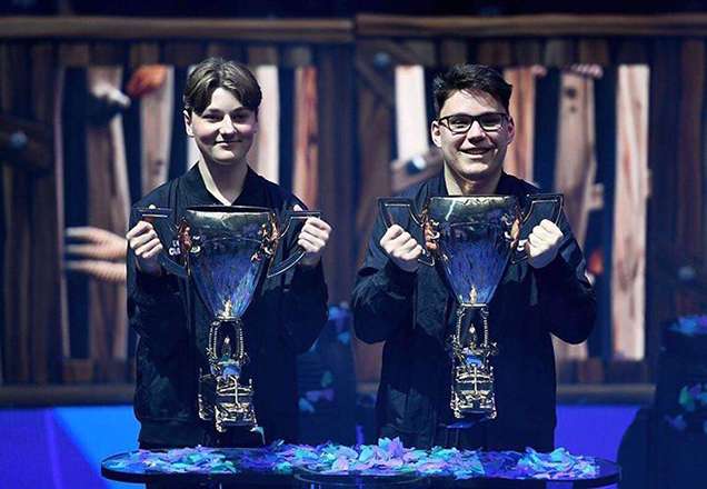 Dois jovens de 16 anos vencem copa do mundo de Fortnite e faturam mais de R$ 11 milhões