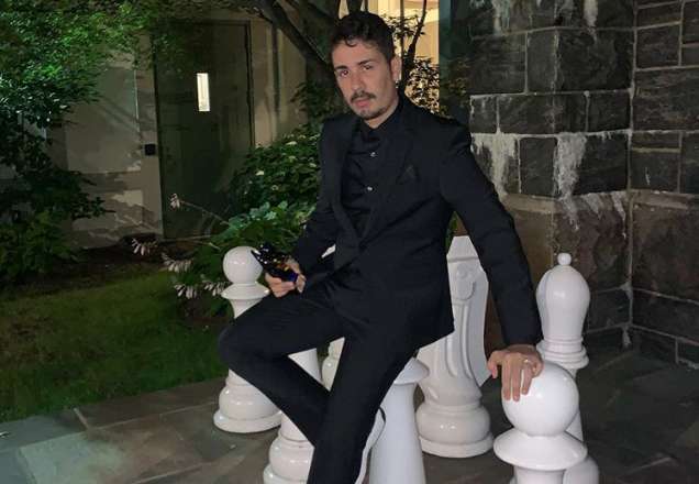Com problemas de saúde, avó de Carlinhos Maia pede dinheiro na internet