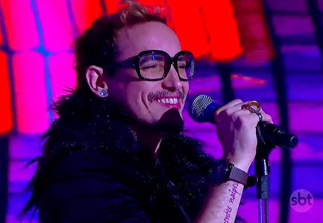 Ricky Vallen deixa público e jurados encantados ao interpretar Show das Poderosas