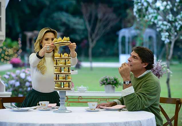 Torre de Biscoitos com seis andares é o desafio do Bake Off Brasil