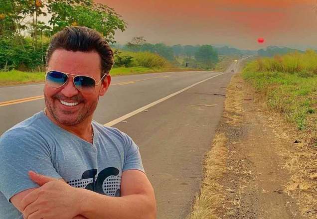 Eduardo Costa abre o jogo e confessa que era viciado em sexo