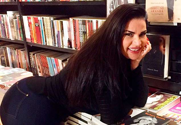 Gente! Solange Gomes revela que era viciada em colecionar homens