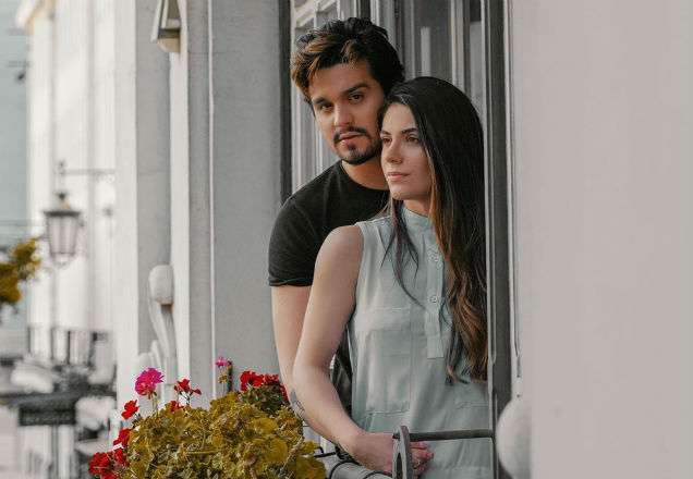 Agora vai! Luan Santana pede Jade Magalhães em casamento após 11 anos juntos