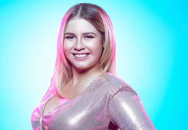 Marília Mendonça interrompe show e faz desabafo sobre distância do público