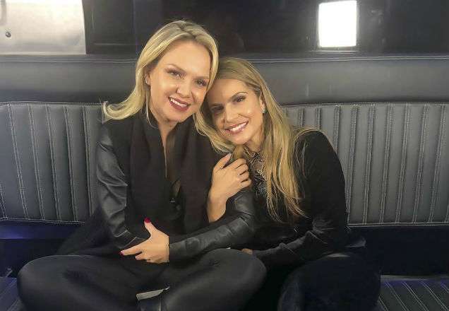 Aline Barros recebe homenagem emocionante no Programa Eliana