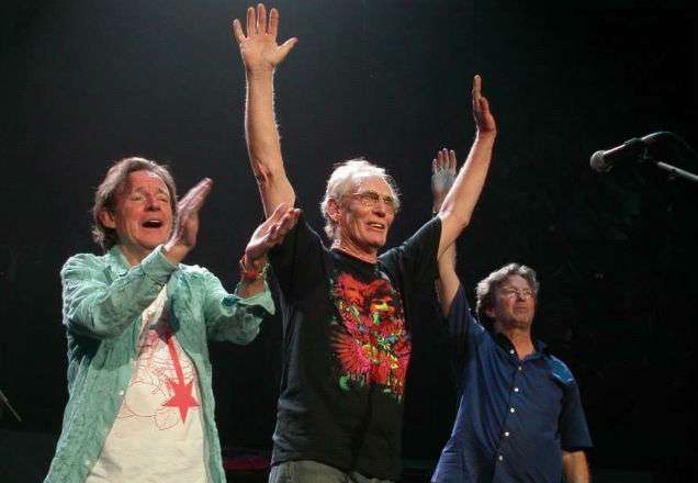 Membro de banda icônica de rock dos anos 60 morre na Inglaterra