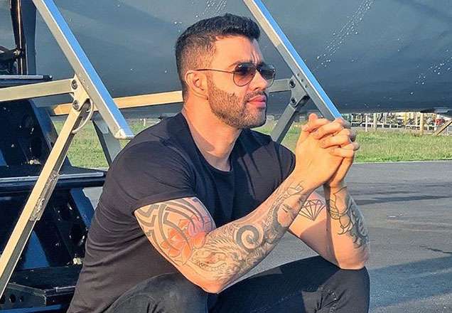 Chique demais da conta! Gusttavo Lima compra jatinho de 40 milhões de reais