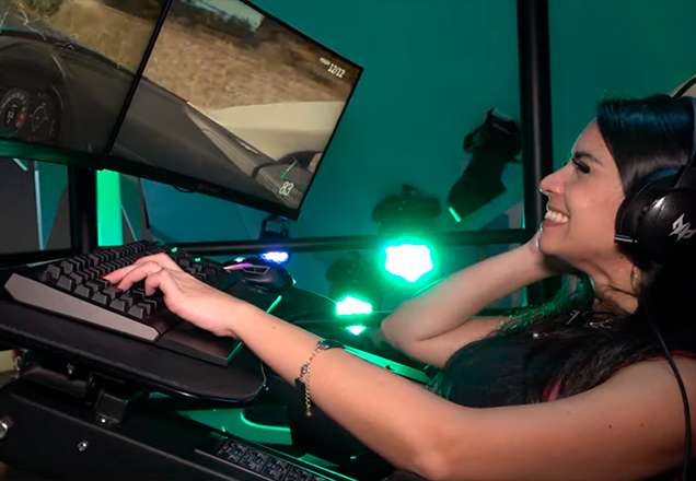 SBT Games testa cadeira que se mexe junto com os jogos