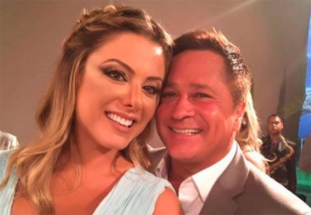 Esposa de Leonardo comemora 23 anos de casada, mas revela traições