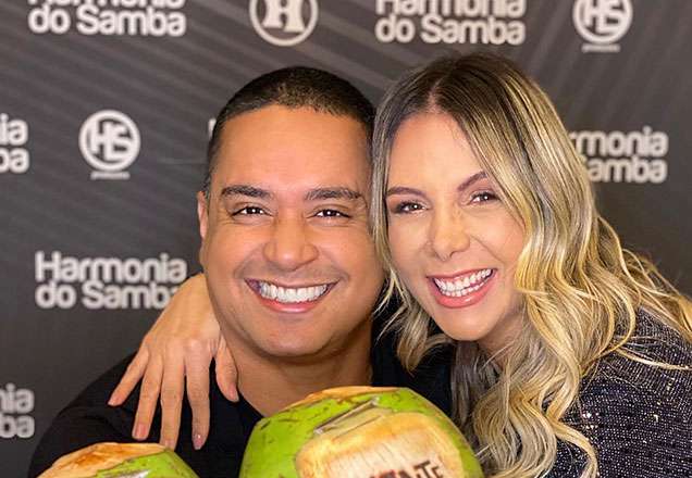 Carla Perez e Xanddy comemoram 18 anos de casados com viagem luxuosa