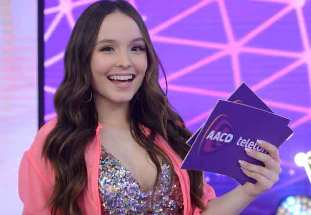 Brincadeira das Caixas com Larissa Manoela surpreende a plateia do Teleton