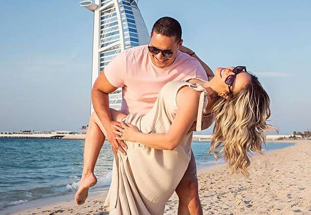Rica! Carla Perez e Xanddy arrasam em viagem ultrachique a Dubai e postam só fotão
