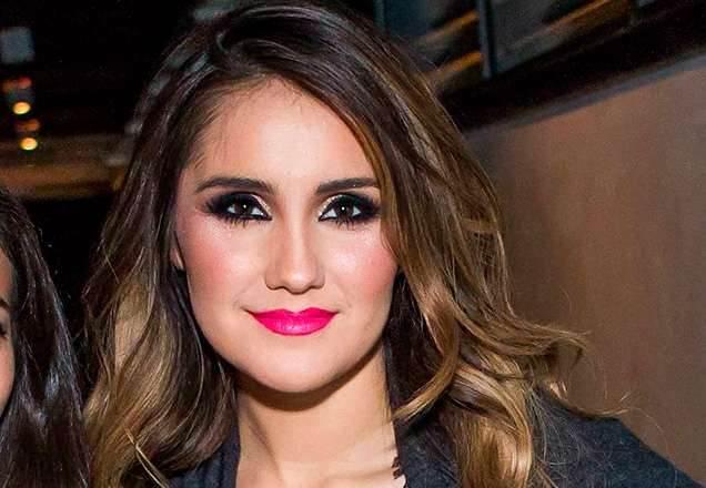 Dulce Maria, ex-RBD, se casa e surge com vestido de 40 mil pilas - antes da festa