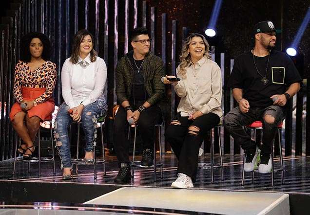 Raul Gil exibe Jogo do Banquinho especial gospel neste sábado