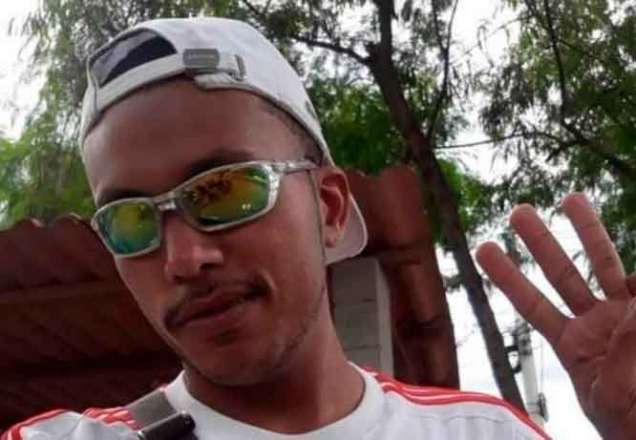 Sobrinho de Naldo Benny é morto em operação da PM